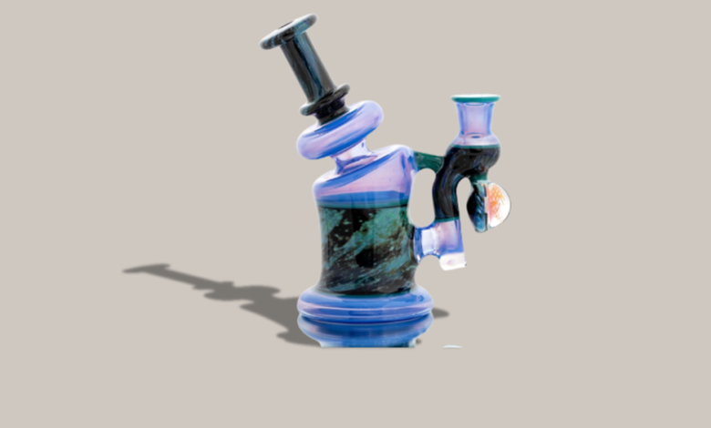 How A Smoking Bong Creates Cooler And Smoother Inhalation Sessions
